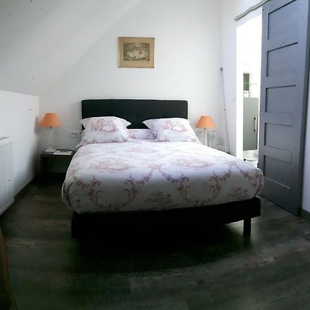 Bed and Breakfast La Longere Des Glycines Egligny Экстерьер фото